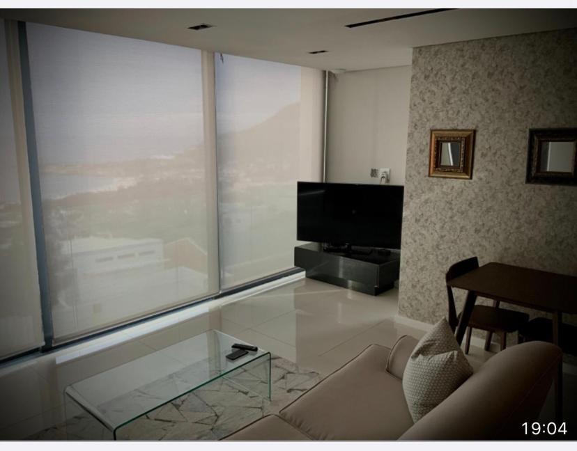 Lovely 1 Bedroom Apartment كيب تاون المظهر الخارجي الصورة